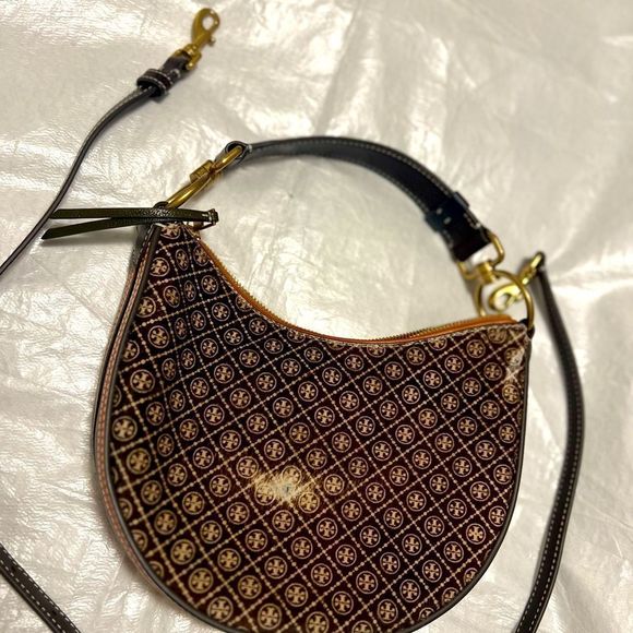 Tory Burch Tan and Gold Hobo Bag - Picture 7 of 16